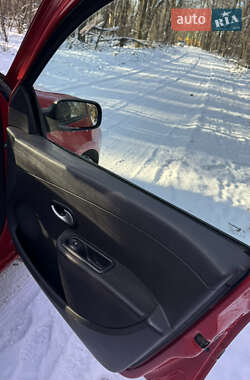 Хэтчбек Renault Clio 2008 в 