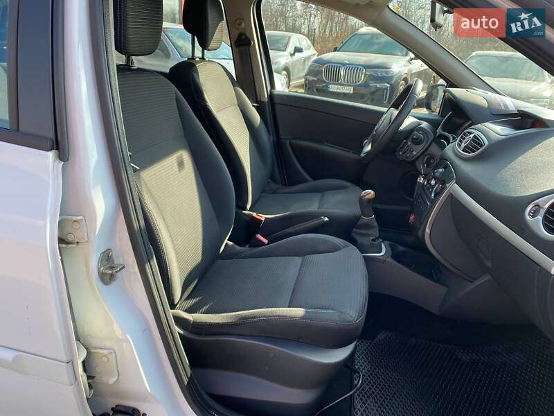 Универсал Renault Clio 2012 в Львове