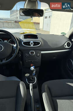 Универсал Renault Clio 2009 в Луцке