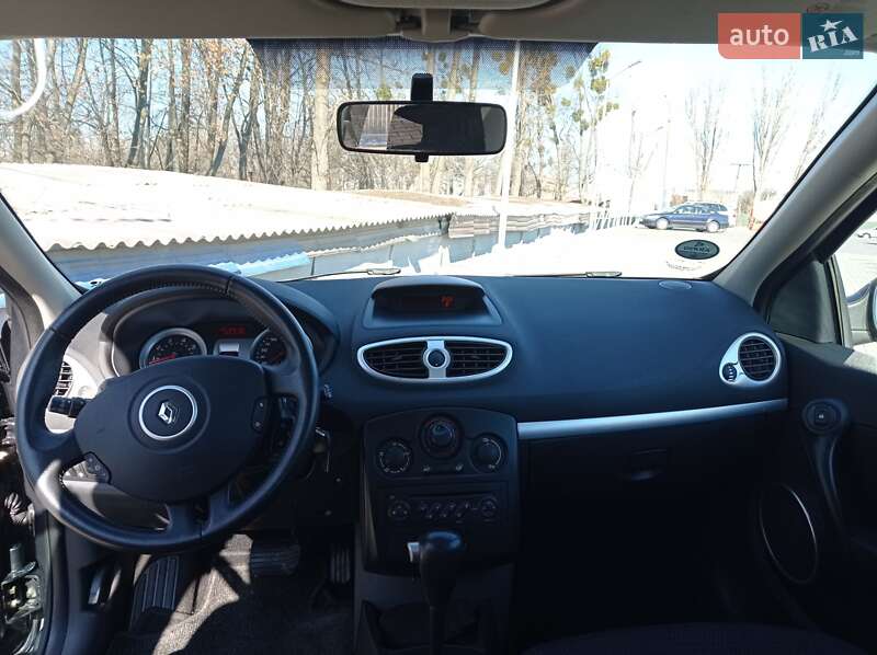Хэтчбек Renault Clio 2006 в Виннице
