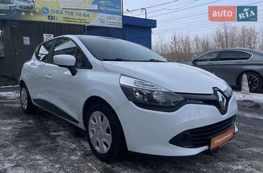 Хетчбек Renault Clio 2015 в Сумах