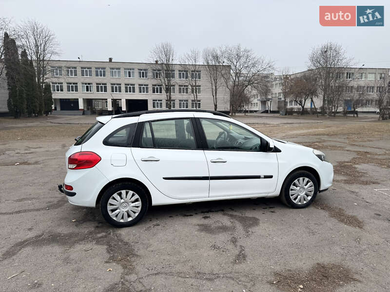 Универсал Renault Clio 2011 в Мироновке