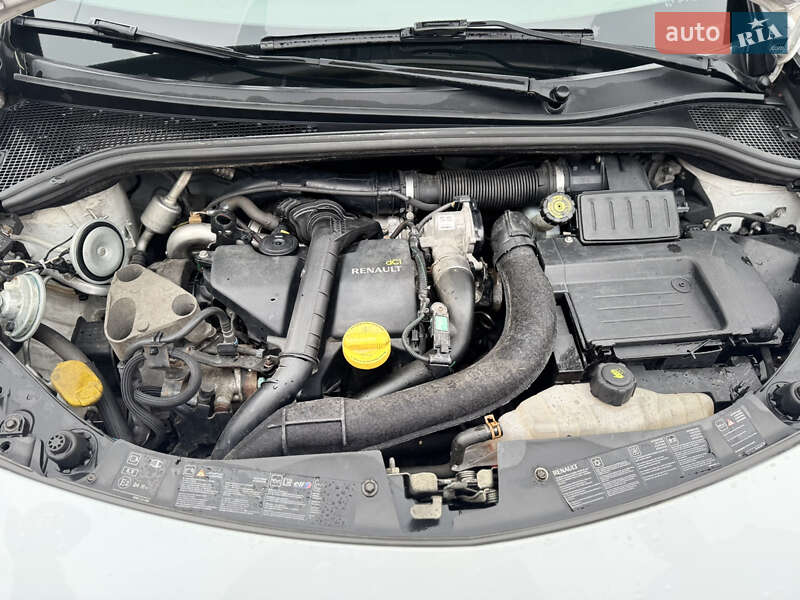 Универсал Renault Clio 2011 в Мироновке