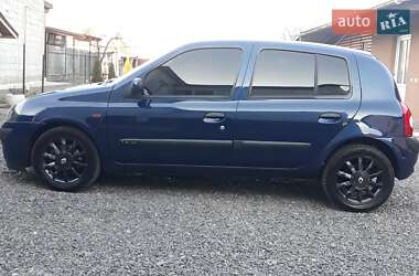 Хэтчбек Renault Clio 2002 в Хусте