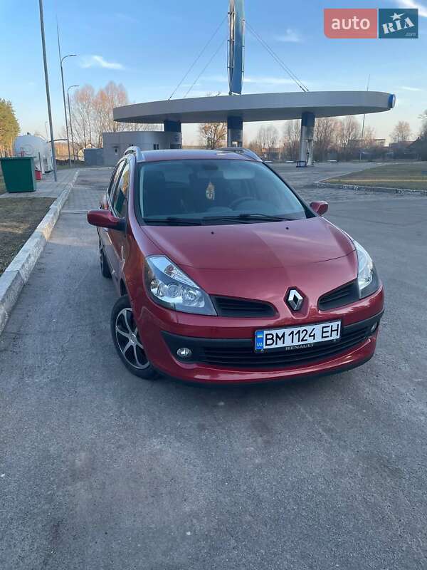 Универсал Renault Clio 2008 в Лебедине