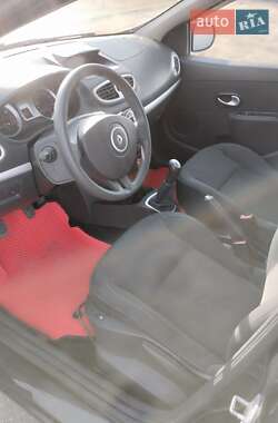 Хэтчбек Renault Clio 2009 в Днепре