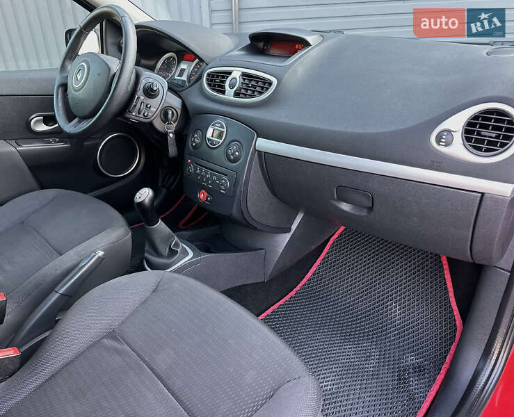 Універсал Renault Clio 2008 в Кропивницькому