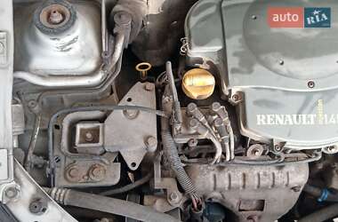 Седан Renault Clio 2006 в 