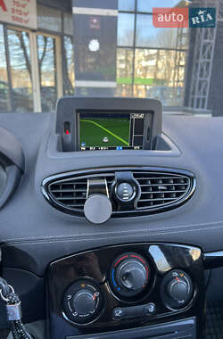 Универсал Renault Clio 2011 в 