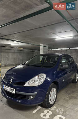 Хэтчбек Renault Clio 2008 в 