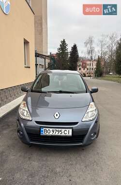 Хетчбек Renault Clio 2010 в 