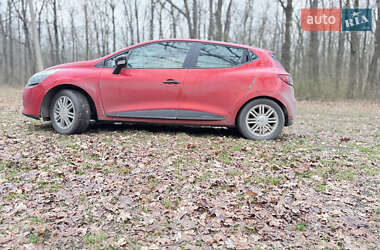 Хэтчбек Renault Clio 2012 в 