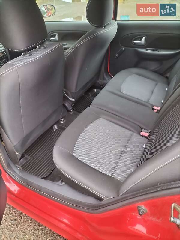 Хетчбек Renault Clio 2008 в Рівному
