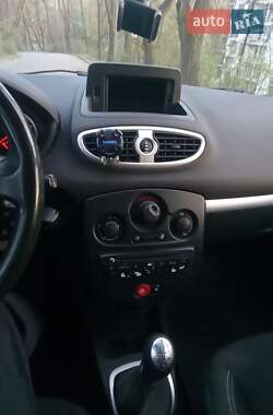 Универсал Renault Clio 2010 в 