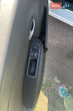 Хэтчбек Renault Clio 2012 в 