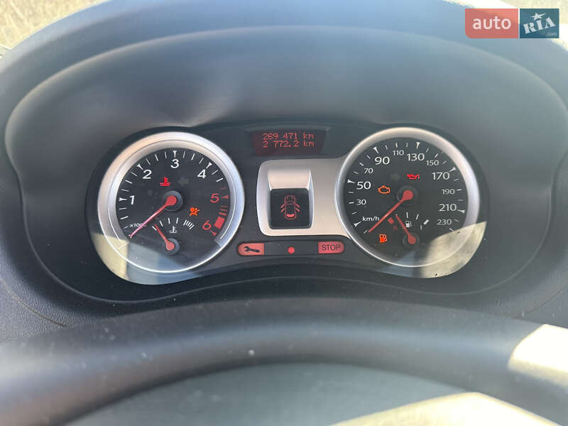 Хэтчбек Renault Clio 2012 в Овруче