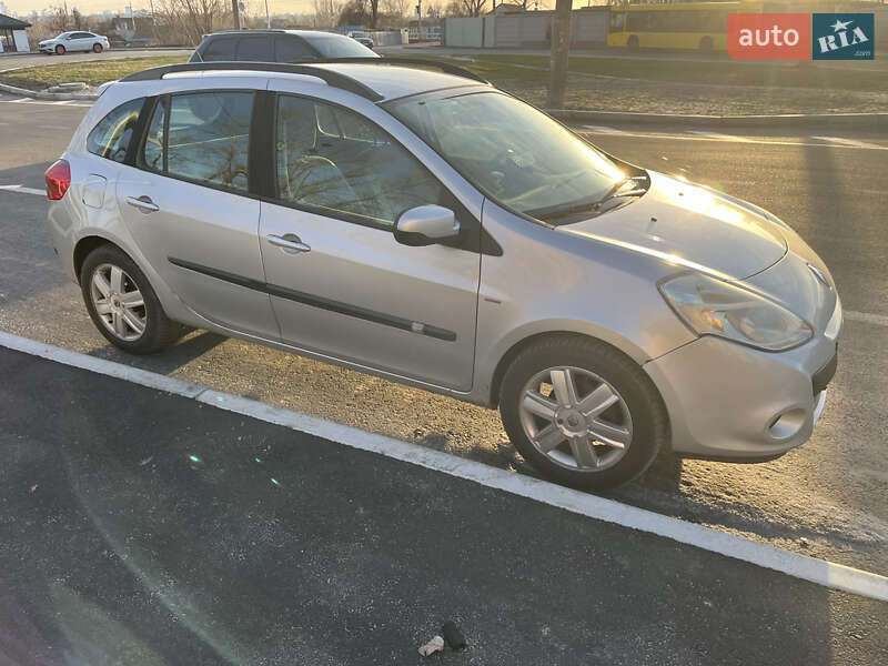 Универсал Renault Clio 2010 в Киеве