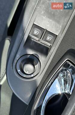 Хэтчбек Renault Clio 2013 в 