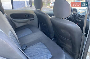 Седан Renault Clio 2006 в 