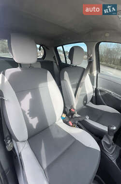 Хэтчбек Renault Clio 2011 в 