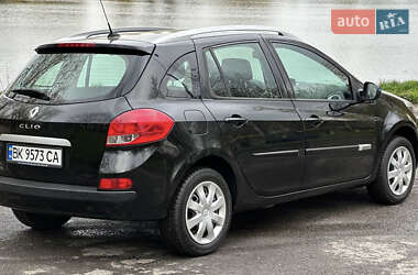 Универсал Renault Clio 2012 в 