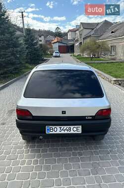 Хэтчбек Renault Clio 1991 в 