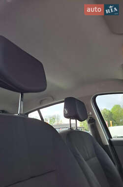 Хетчбек Renault Clio 2006 в 
