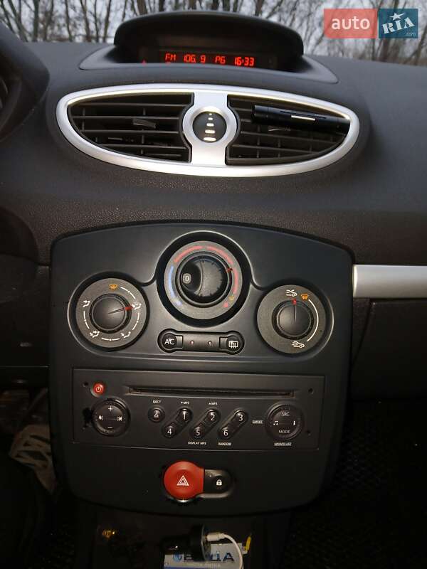 Хэтчбек Renault Clio 2008 в Кривом Роге фото 4 Хэтчбек Renault Clio 2008 в Кривом Роге