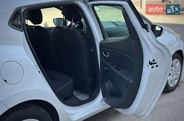 Хетчбек Renault Clio 2015 в 