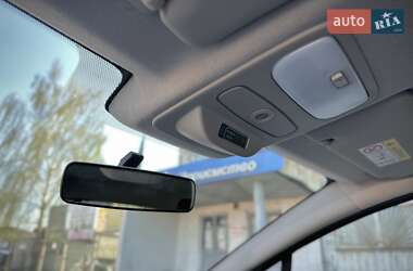 Хетчбек Renault Clio 2015 в 