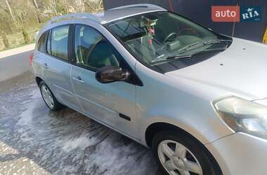 Универсал Renault Clio 2011 в 