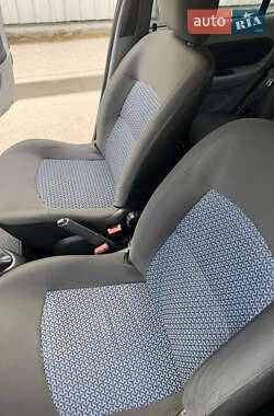 Седан Renault Clio 2007 в 
