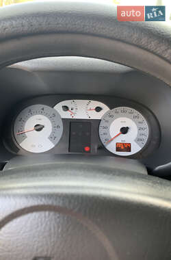 Седан Renault Clio 2007 в 