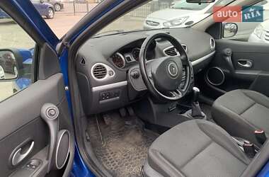 Универсал Renault Clio 2009 в 