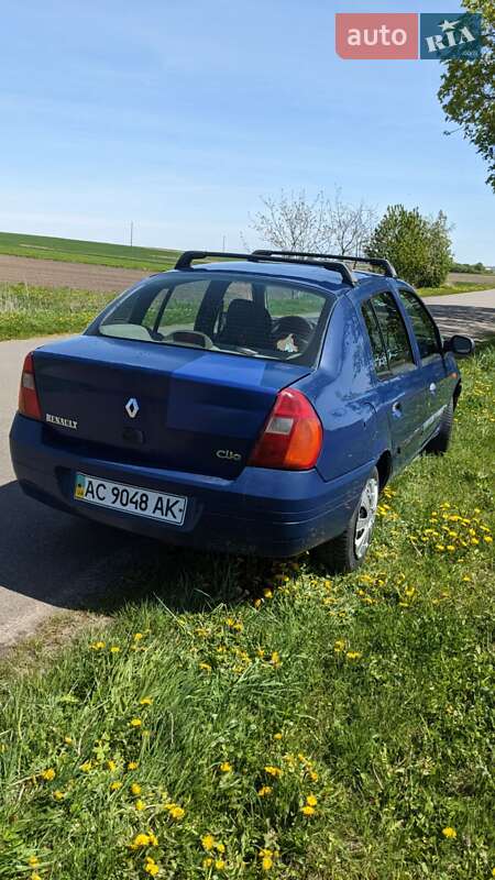 Хэтчбек Renault Clio 2001 в Демидовке