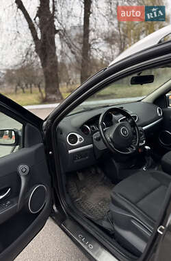 Универсал Renault Clio 2009 в 