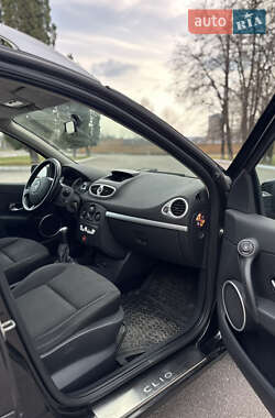 Универсал Renault Clio 2009 в 