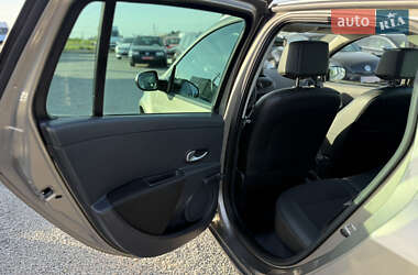 Универсал Renault Clio 2012 в 
