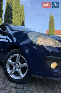 Хэтчбек Renault Clio 2007 в 