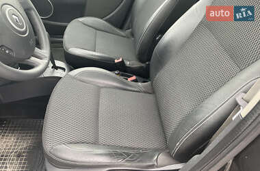Универсал Renault Clio 2009 в 