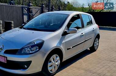 Хэтчбек Renault Clio 2008 в 