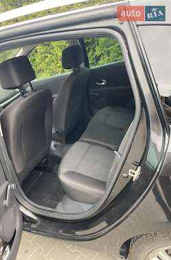 Универсал Renault Clio 2010 в 