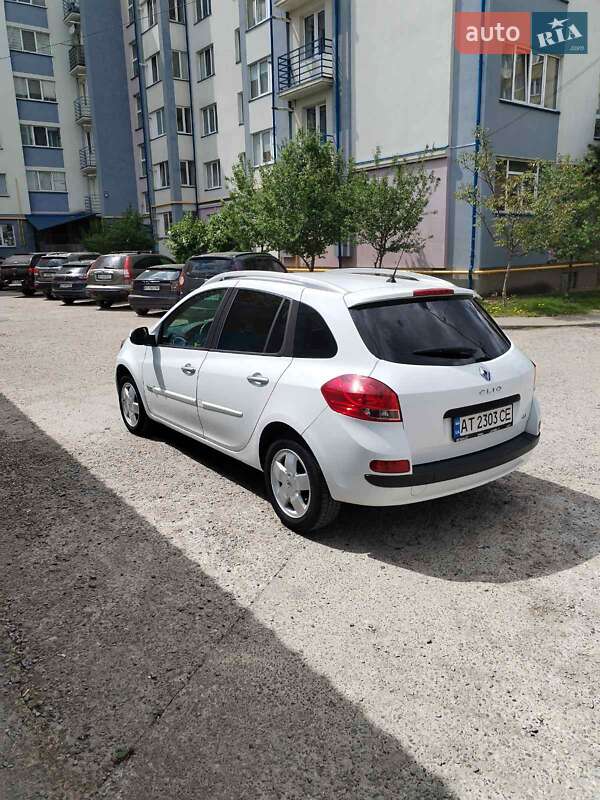 Универсал Renault Clio 2011 в Ивано-Франковске