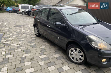 Хэтчбек Renault Clio 2008 в 