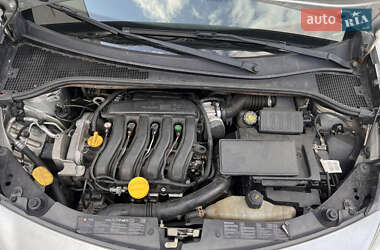 Хэтчбек Renault Clio 2007 в 