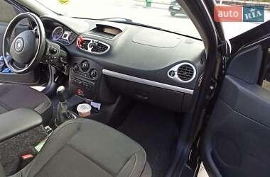 Универсал Renault Clio 2010 в 