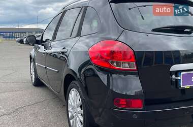 Універсал Renault Clio 2010 в 