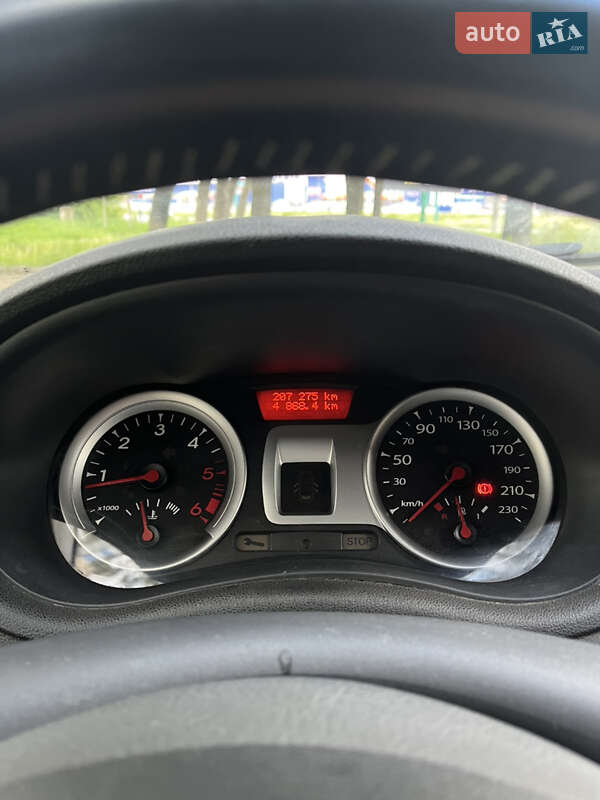 Хэтчбек Renault Clio 2009 в Каменец-Подольском