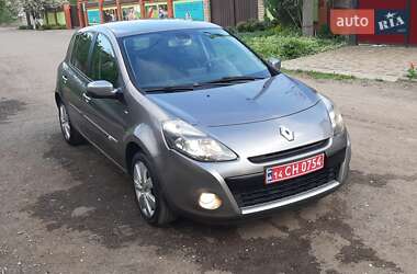 Хетчбек Renault Clio 2012 в 