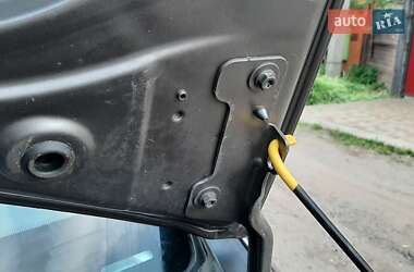 Хетчбек Renault Clio 2012 в 